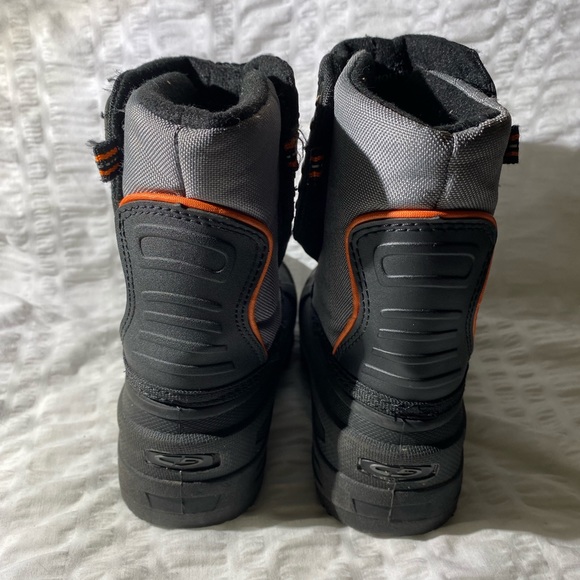 Child Size 9 Target Snow Boots. In Great Used Condition. Black Orange Winter - Picture 4 of 7
